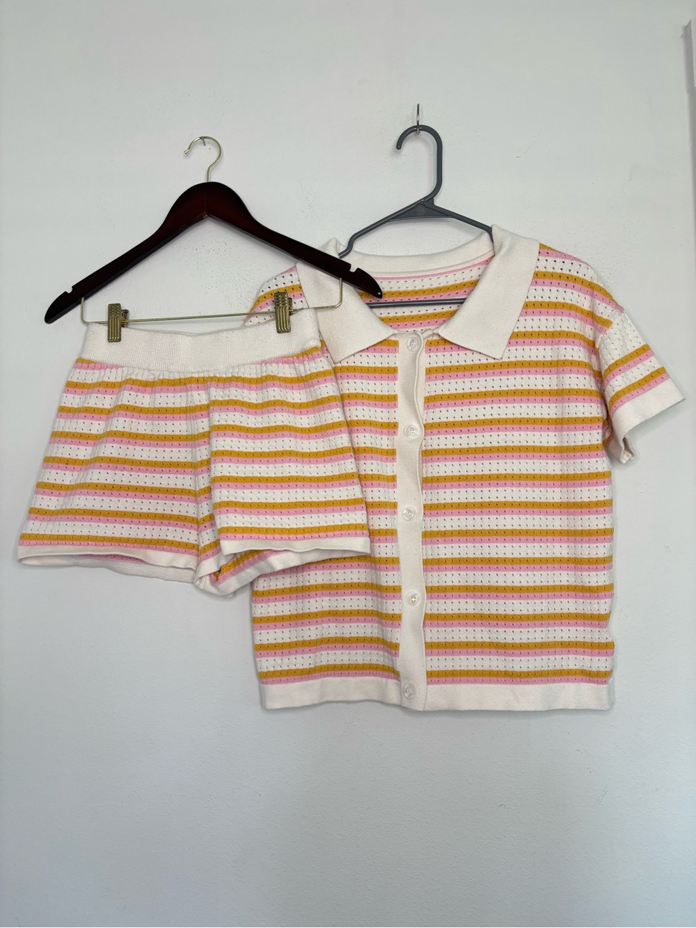 UNBRANDED COLORFUL STRIPED BUTTON UP MATCHING SET SZ SMALL